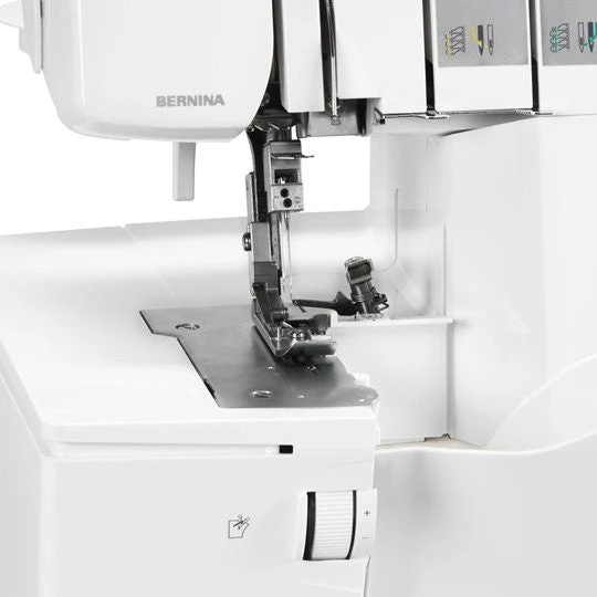 Bernina L450 Overlocker 2 Bernina L450 Overlocker - Image 2