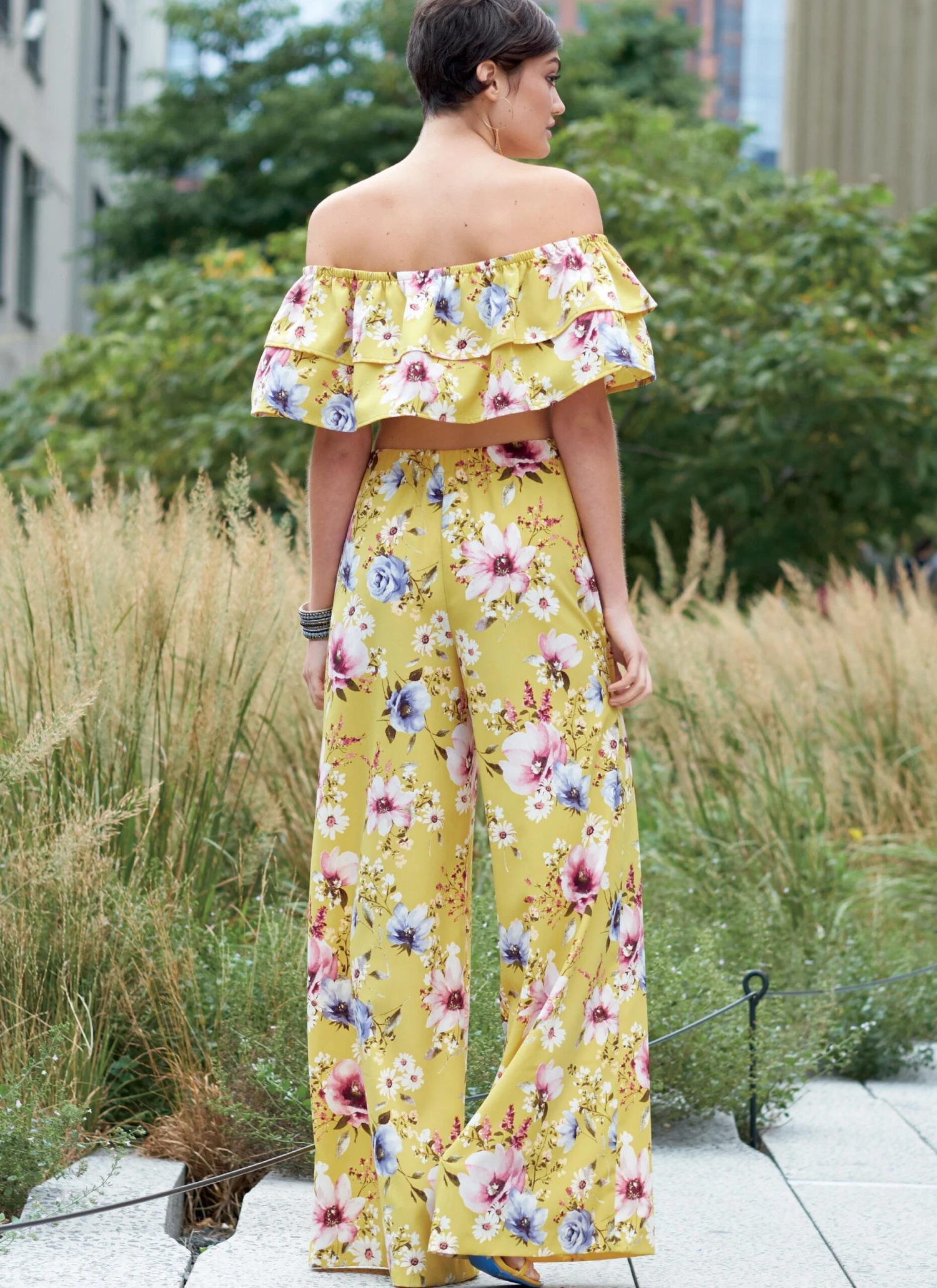 M7757 Misses' Tops And Pants Pattern 3 M7757 Misses' Tops And Pants Pattern - Image 3