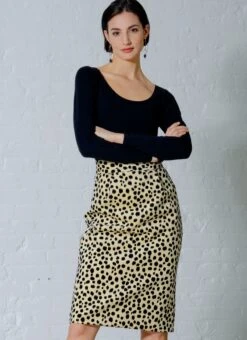 McCall's Sewing Pattern 8004 Skirt And Belt -Jaycotts Shop M8004 01