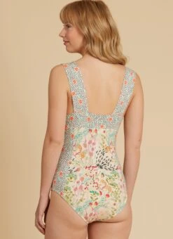 McCall's Sewing Pattern 8411 Bodysuit, Robe, Shorts And Pants -Jaycotts Shop M8411 010