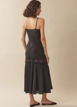 McCall's Sewing Pattern 8535 Nightgown In Two Lengths And Robe 11 McCall's Sewing Pattern 8535 Nightgown In Two Lengths And Robe -Jaycotts Shop M8535 05 c5ef9cdd 20ce 49eb 9d2b 6e423812943f