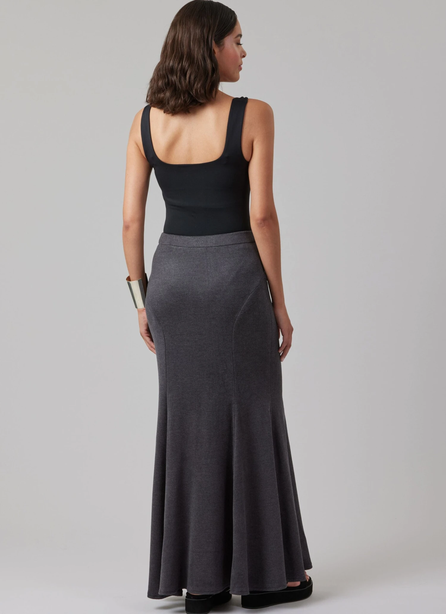 McCall's Sewing Pattern 8558 Misses' Knit Skirt In Three Lengths 3 McCall's Sewing Pattern 8558 Misses' Knit Skirt In Three Lengths - Image 3