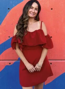 Know Me Sewing Pattern 2067 Misses' Dresses By The Stitch Fitz -Jaycotts Shop ME2067 product hires 02