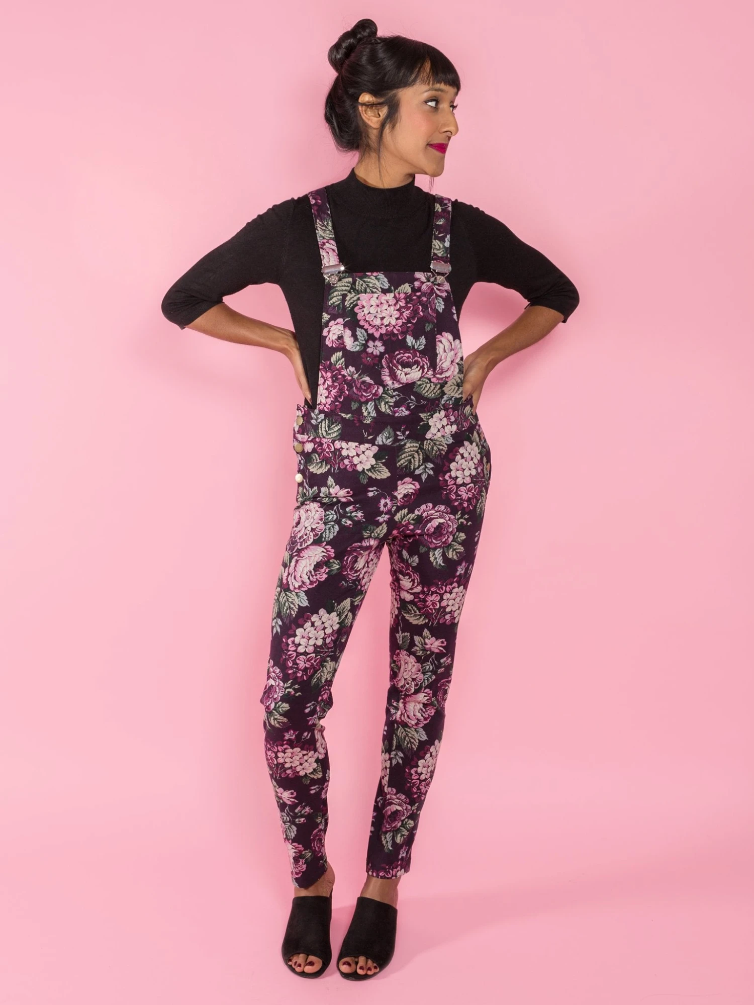 Tilly And The Buttons Mila Dungarees Pattern - 1019 9 Tilly And The Buttons Mila Dungarees Pattern - 1019 - Image 9