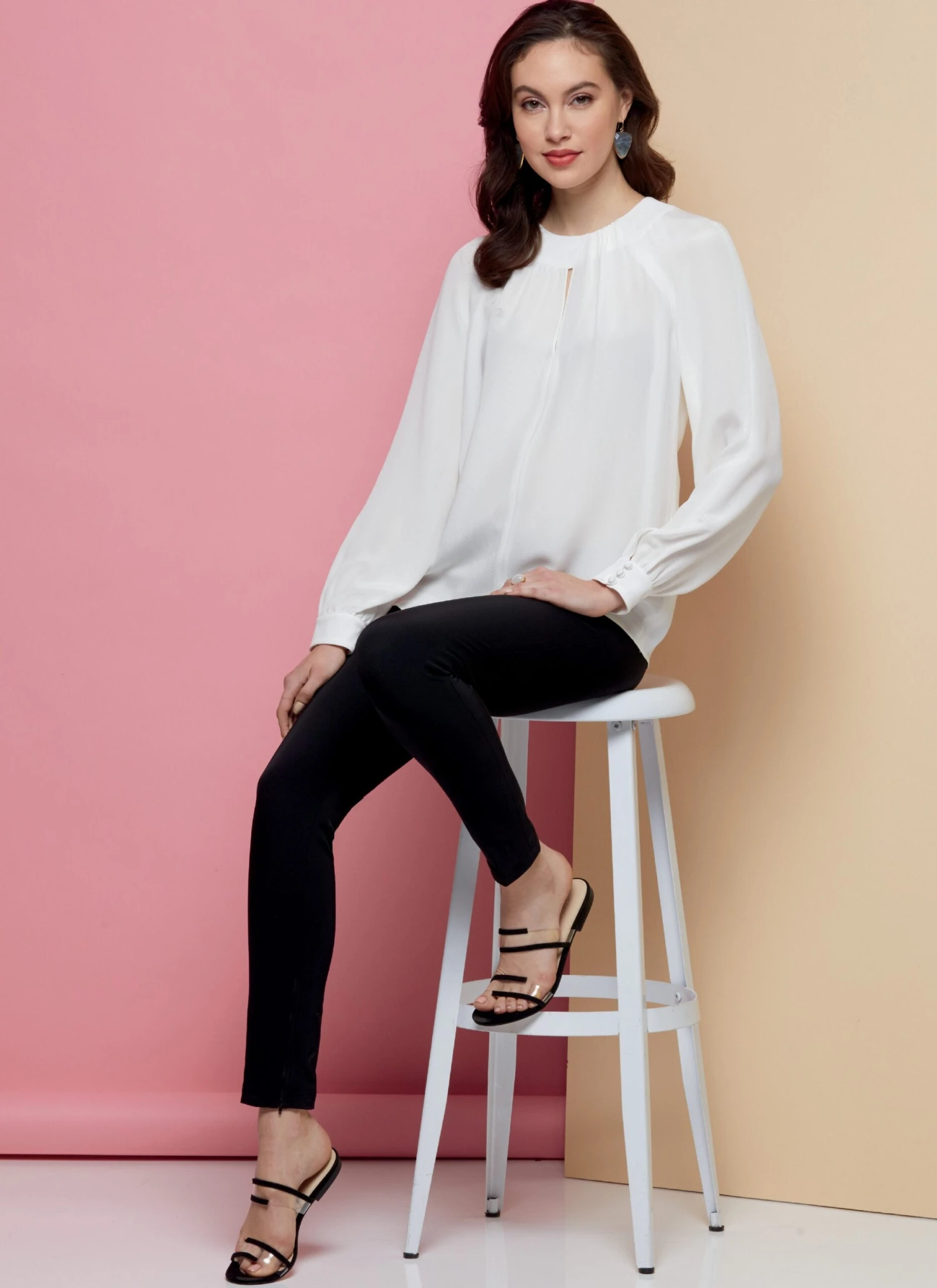 Vogue Pattern 1629 Tom And Linda Platt Pullover Top 4 Vogue Pattern 1629 Tom And Linda Platt Pullover Top - Image 4