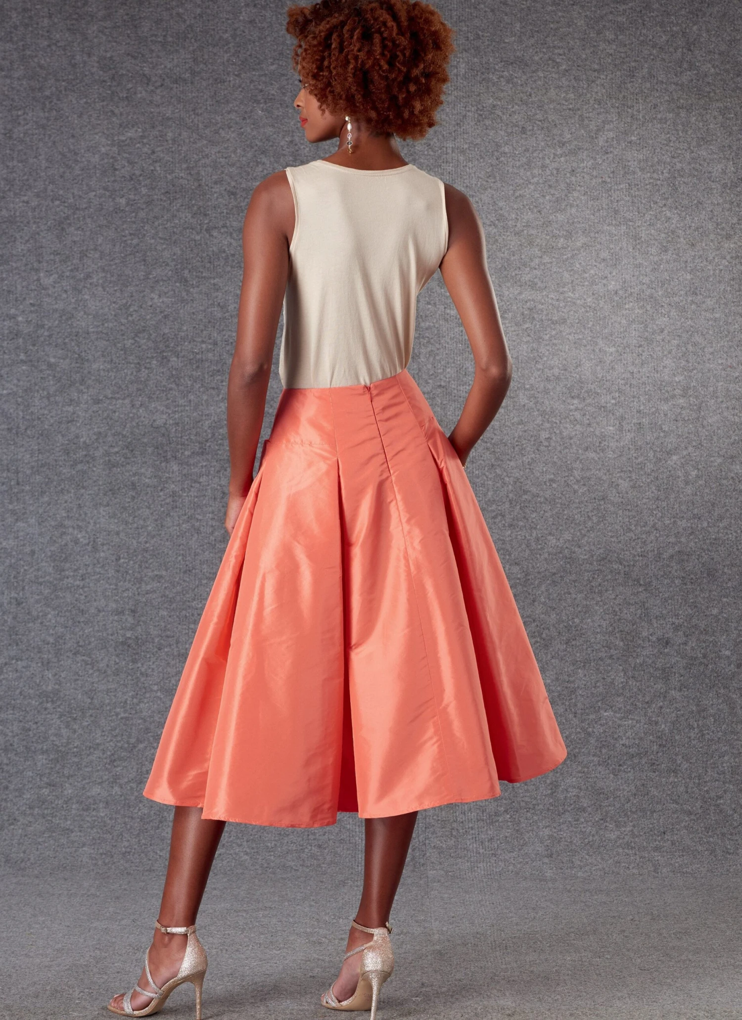 Vogue Sewing Pattern 1813 Misses' Skirts 7 Vogue Sewing Pattern 1813 Misses' Skirts - Image 7