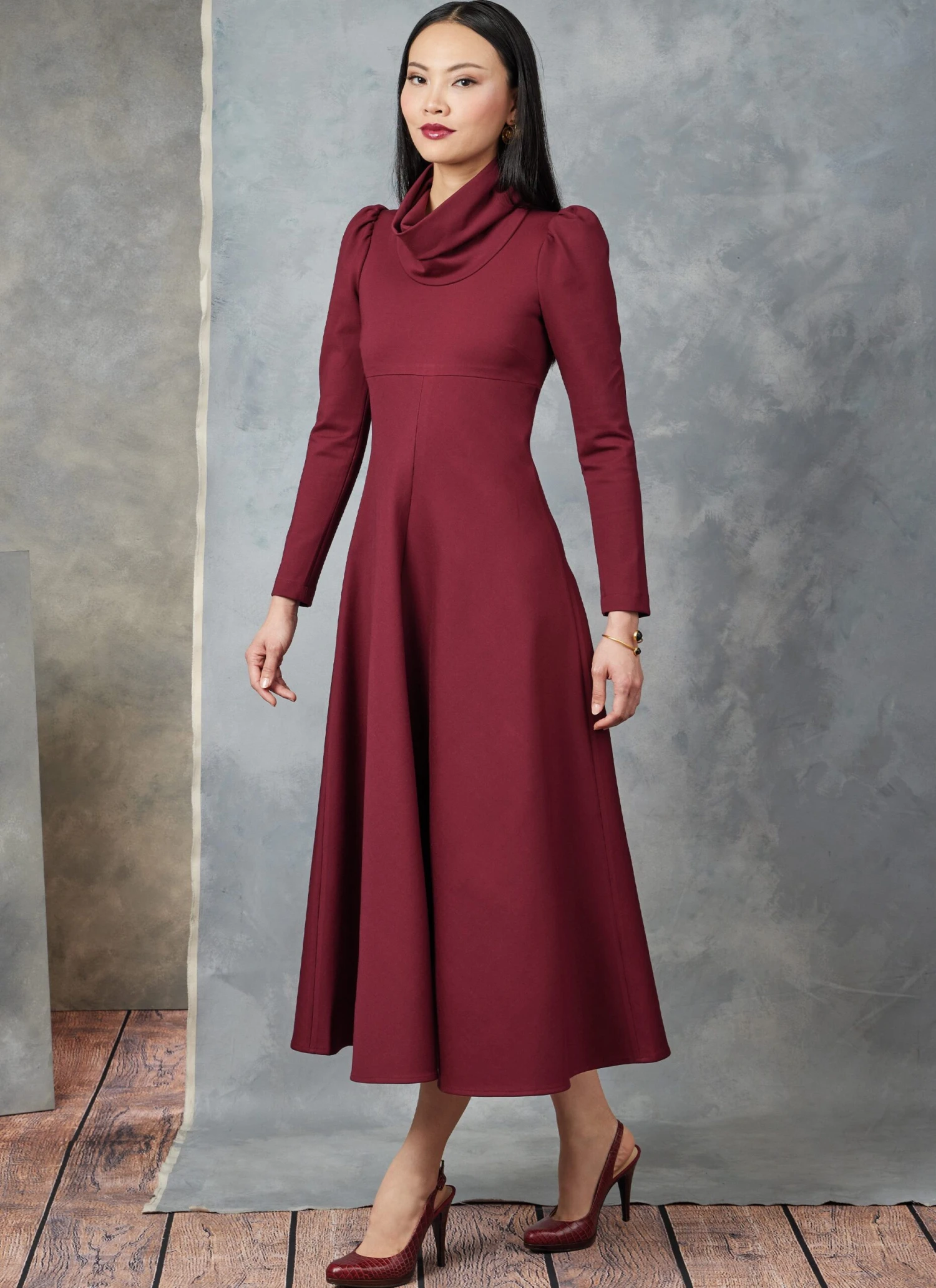 Vogue Sewing Pattern 1907 Misses' Dress 3 Vogue Sewing Pattern 1907 Misses' Dress - Image 3