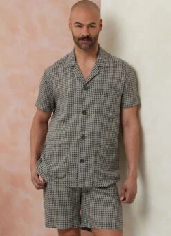 Vogue Sewing Pattern 2121 Men's Pajamas -Jaycotts Shop V2121 01